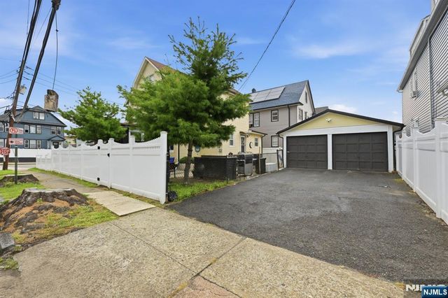 570-572 11th Avenue, Paterson, NJ 07514