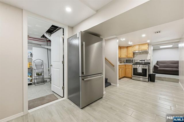 570-572 11th Avenue, Paterson, NJ 07514