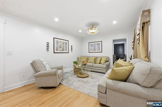 570-572 11th Avenue, Paterson, NJ 07514