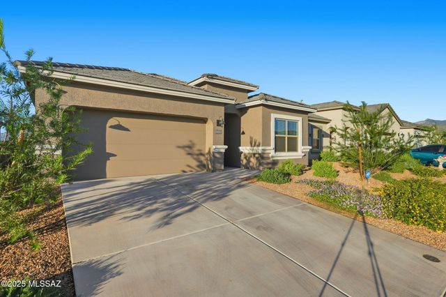 14013 E Crotalus Way, Vail, AZ 85641