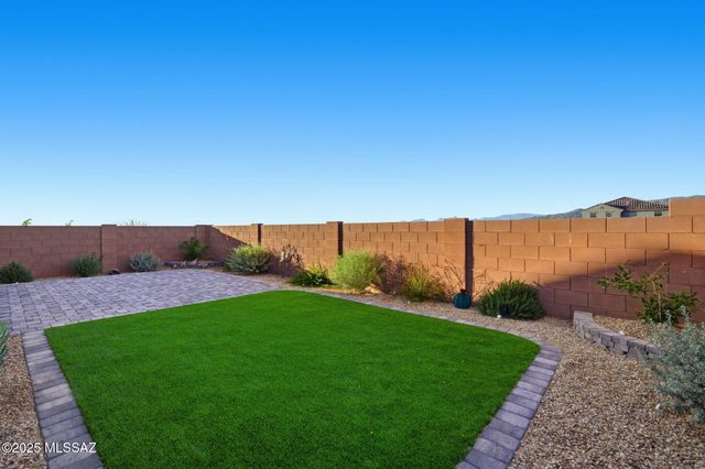 14013 E Crotalus Way, Vail, AZ 85641