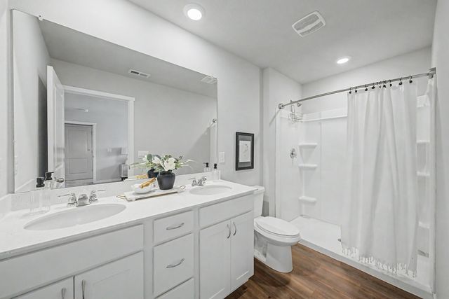 1013 Maywood Lane, Waukee, IA 50263