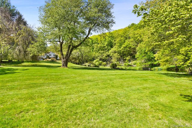 123 & 135 Mianus River Road, Bedford, NY 10506
