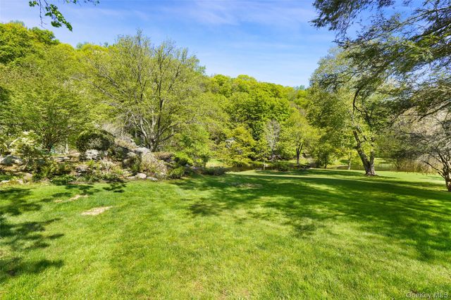123 & 135 Mianus River Road, Bedford, NY 10506