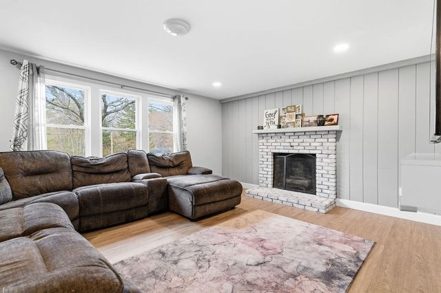 48 Big Rock Ln, Hanson, MA 02341