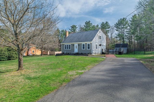 48 Big Rock Ln, Hanson, MA 02341