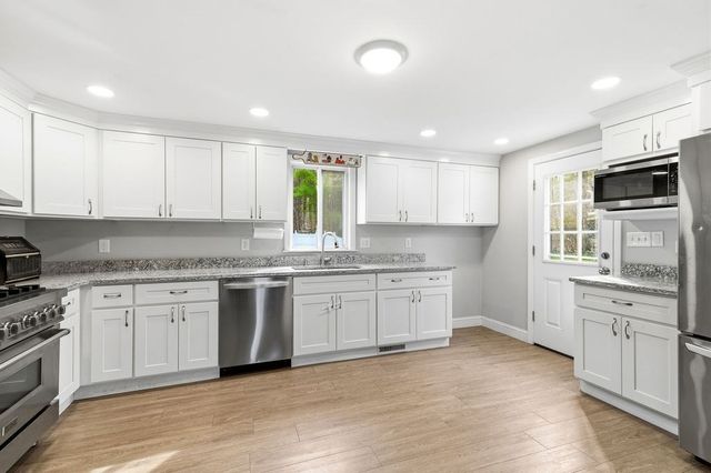 48 Big Rock Ln, Hanson, MA 02341
