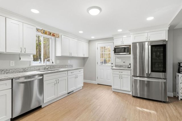 48 Big Rock Ln, Hanson, MA 02341