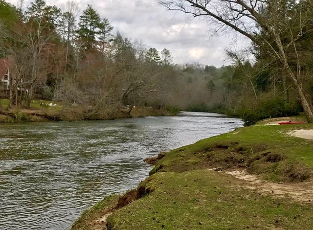 914 Villa Drive, Ellijay, GA 30540