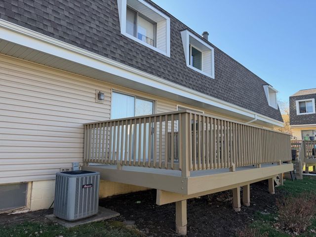 409 Dorland Place, Maplewood, MN 55119