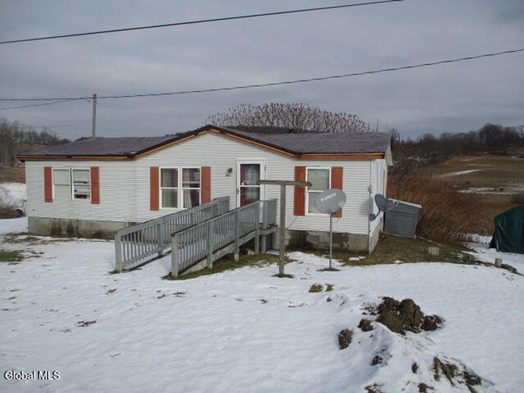 352 Lee Road, Granville, NY 12832