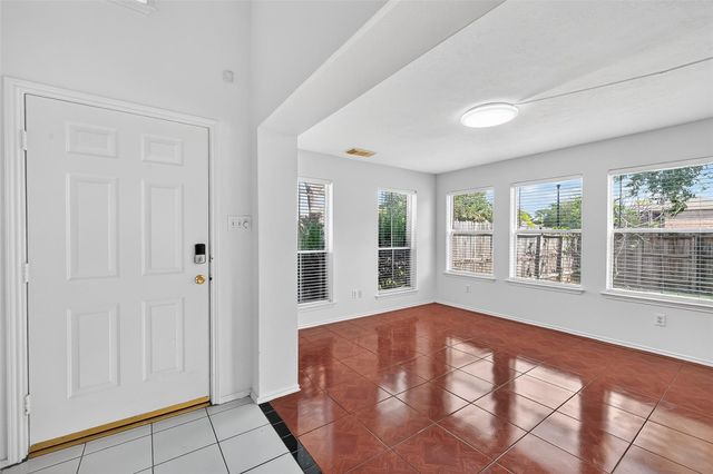 8366 Golf Green Circle, Houston, TX 77036