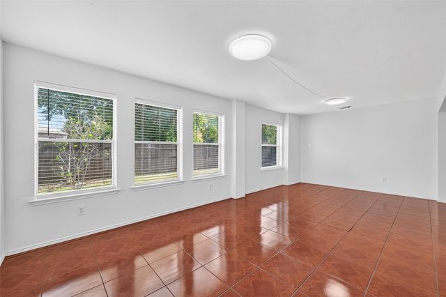 8366 Golf Green Circle, Houston, TX 77036