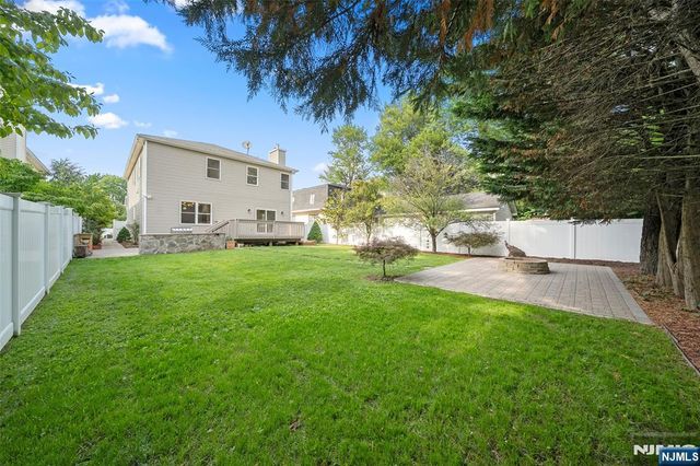 15 Laurel Avenue, Dumont, NJ 07628
