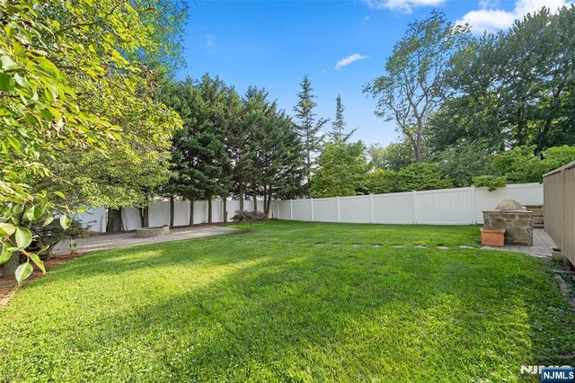 15 Laurel Avenue, Dumont, NJ 07628