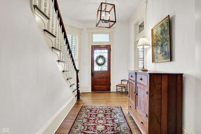 450 W Ash Street, Zionsville, IN 46077