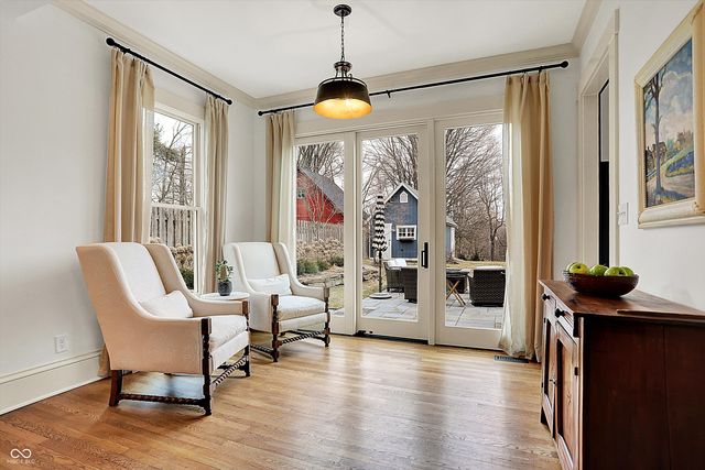 450 W Ash Street, Zionsville, IN 46077