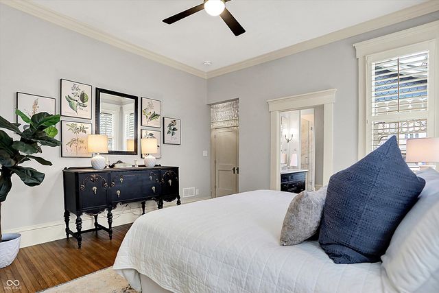 450 W Ash Street, Zionsville, IN 46077