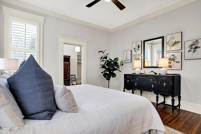 450 W Ash Street, Zionsville, IN 46077