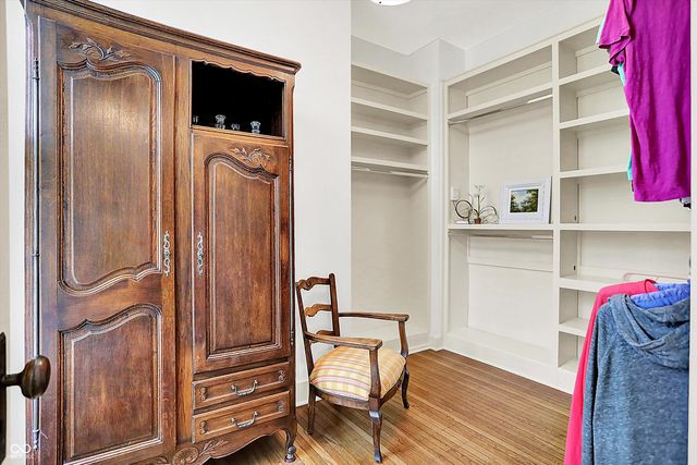 450 W Ash Street, Zionsville, IN 46077