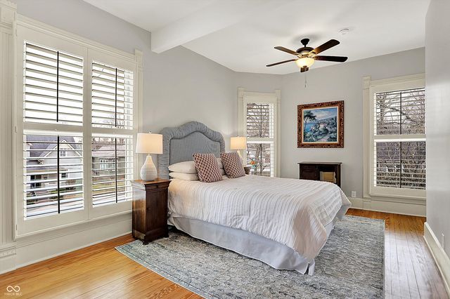 450 W Ash Street, Zionsville, IN 46077