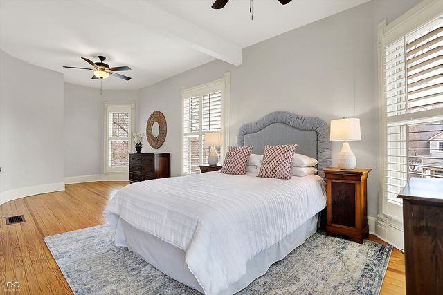 450 W Ash Street, Zionsville, IN 46077