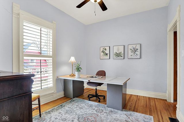 450 W Ash Street, Zionsville, IN 46077