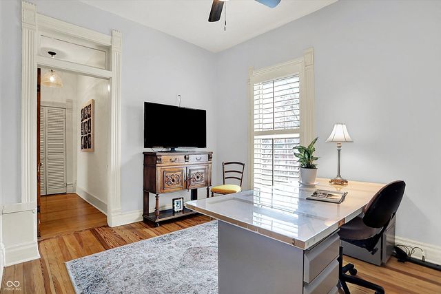 450 W Ash Street, Zionsville, IN 46077