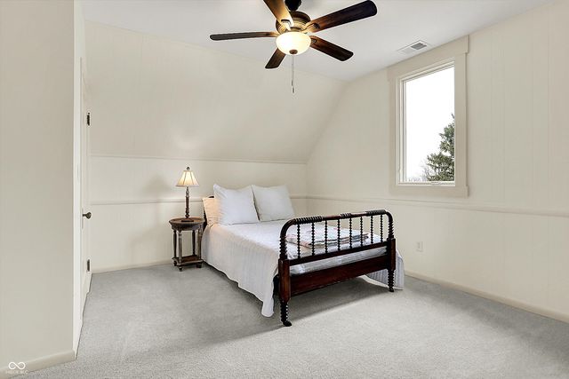 450 W Ash Street, Zionsville, IN 46077