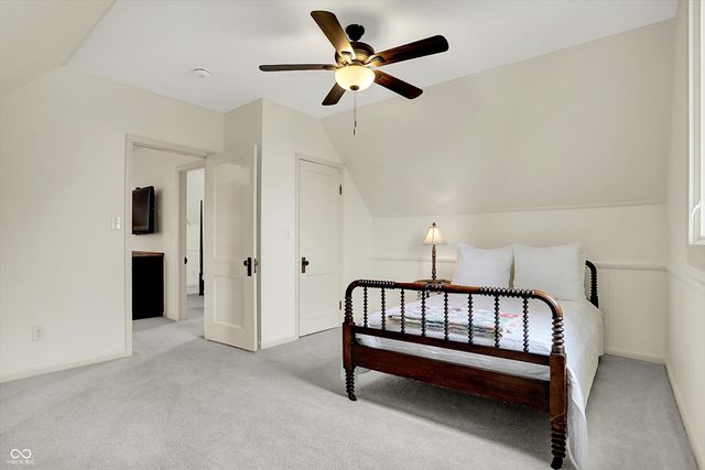 450 W Ash Street, Zionsville, IN 46077