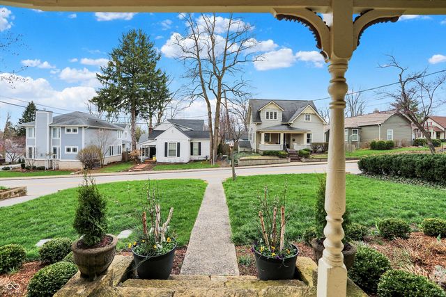 450 W Ash Street, Zionsville, IN 46077