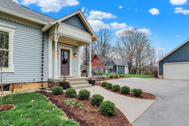 450 W Ash Street, Zionsville, IN 46077