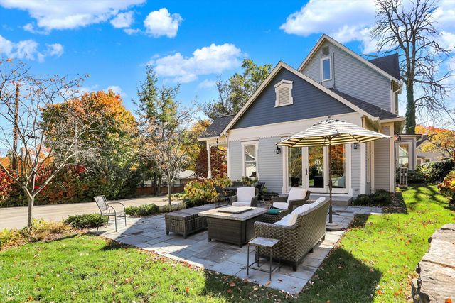 450 W Ash Street, Zionsville, IN 46077