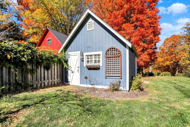 450 W Ash Street, Zionsville, IN 46077