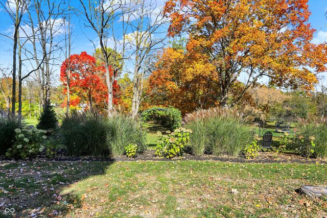 450 W Ash Street, Zionsville, IN 46077