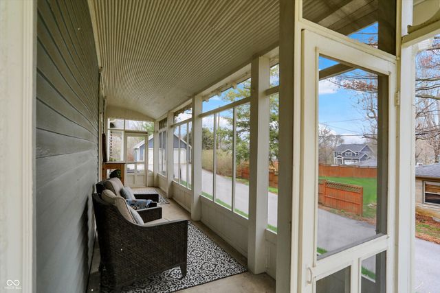 450 W Ash Street, Zionsville, IN 46077