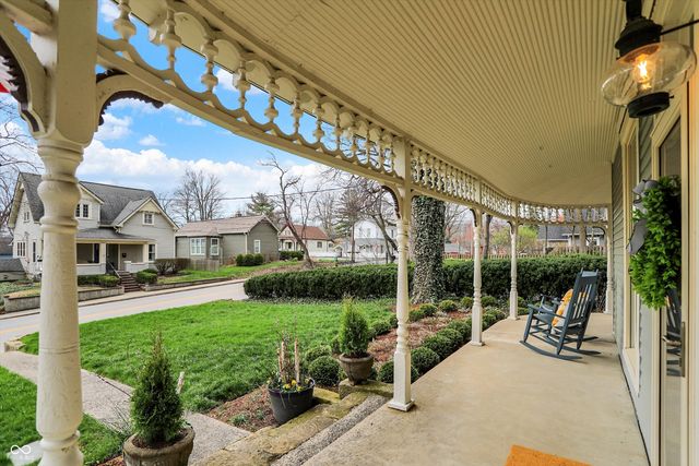 450 W Ash Street, Zionsville, IN 46077