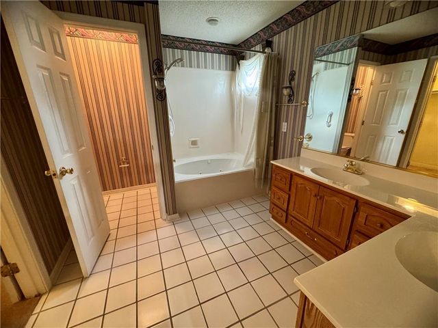 8700 Irongate Way, Mobile, AL 36695