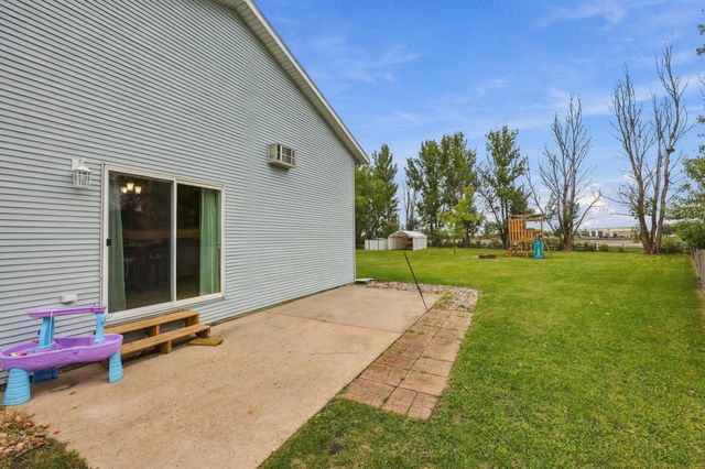 3748 Village Green Circle, Moorhead, MN 56560