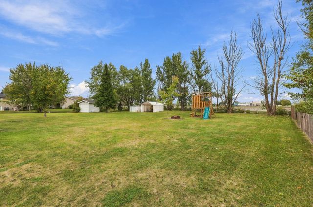3748 Village Green Circle, Moorhead, MN 56560