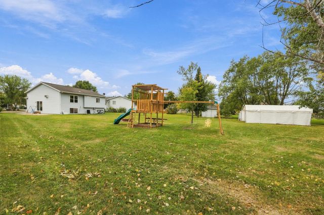 3748 Village Green Circle, Moorhead, MN 56560
