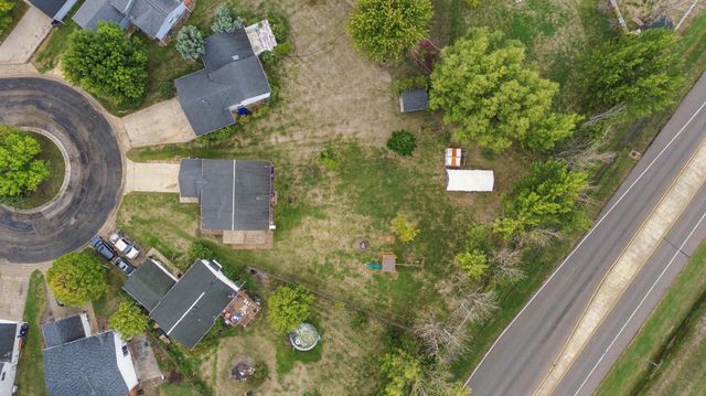 3748 Village Green Circle, Moorhead, MN 56560