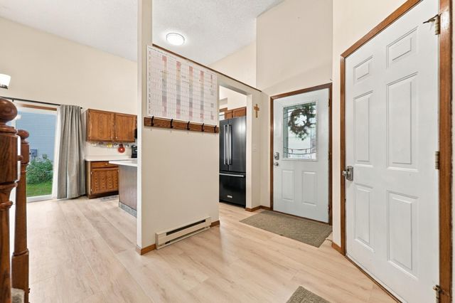 3748 Village Green Circle, Moorhead, MN 56560
