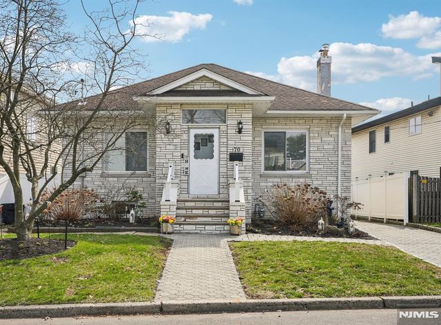 70 Delford Avenue, Bergenfield, NJ 07621