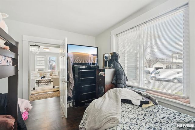 70 Delford Avenue, Bergenfield, NJ 07621