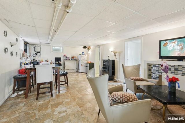 70 Delford Avenue, Bergenfield, NJ 07621