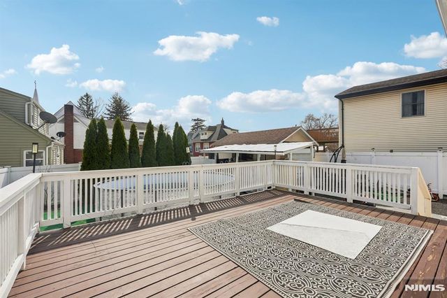 70 Delford Avenue, Bergenfield, NJ 07621