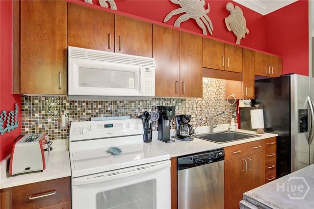 1835 Skidaway Road 206, Savannah, GA 31404