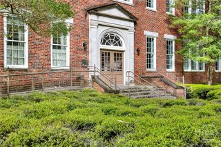 1835 Skidaway Road 206, Savannah, GA 31404