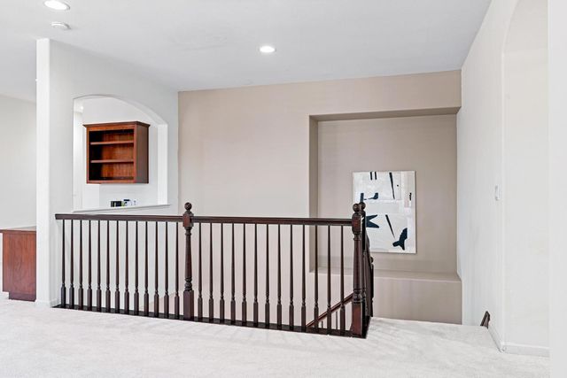 2208 Steinbeck Dr, Modesto, CA 95356